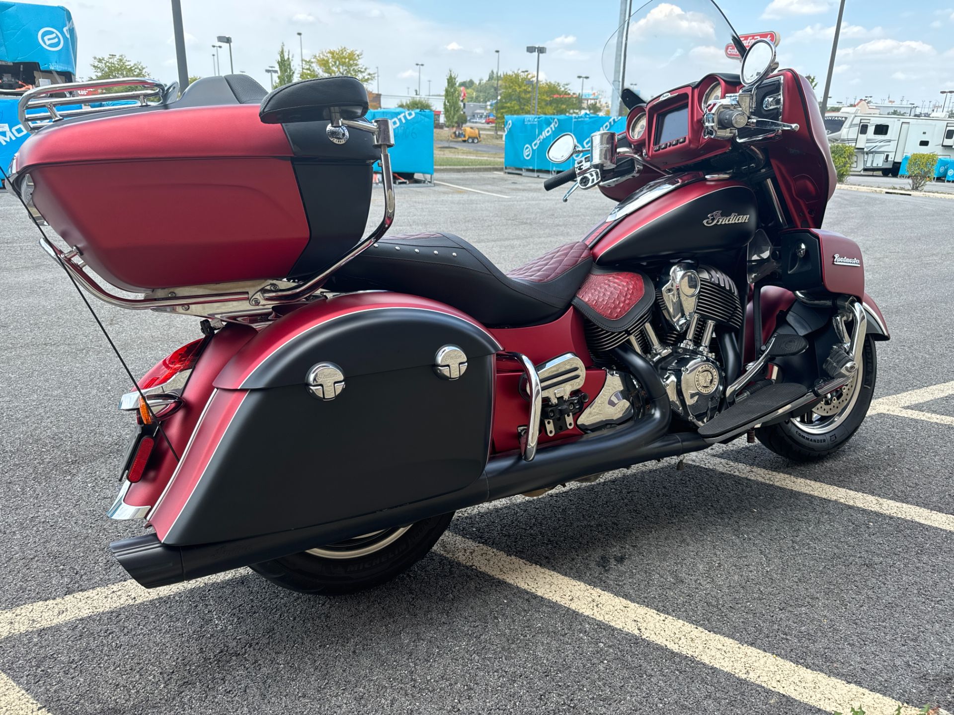 2017 Indian Motorcycle Roadmaster® Icon Series in Saint Clairsville, Ohio - Photo 3