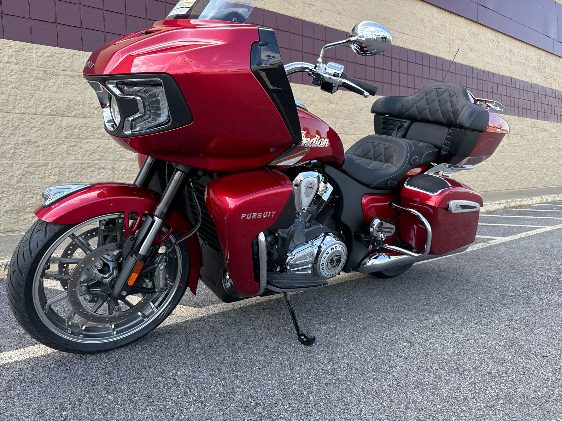 2024 Indian Motorcycle Pursuit® Limited® with PowerBand Audio Package in Saint Clairsville, Ohio - Photo 1