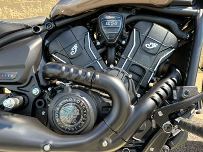 2025 Indian Motorcycle Scout® Bobber Limited +Tech in Saint Clairsville, Ohio - Photo 13