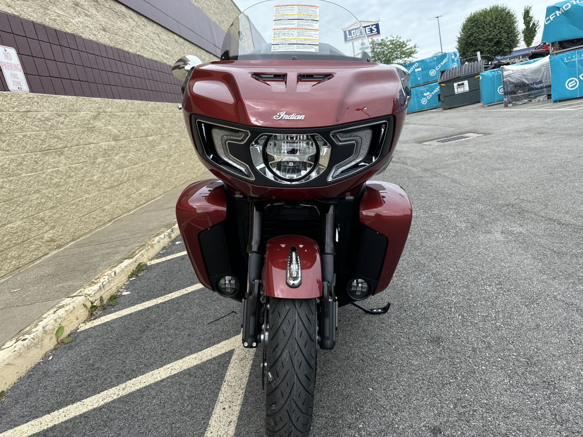 2024 Indian Motorcycle Pursuit® Limited Icon with PowerBand Audio Package in Saint Clairsville, Ohio - Photo 2