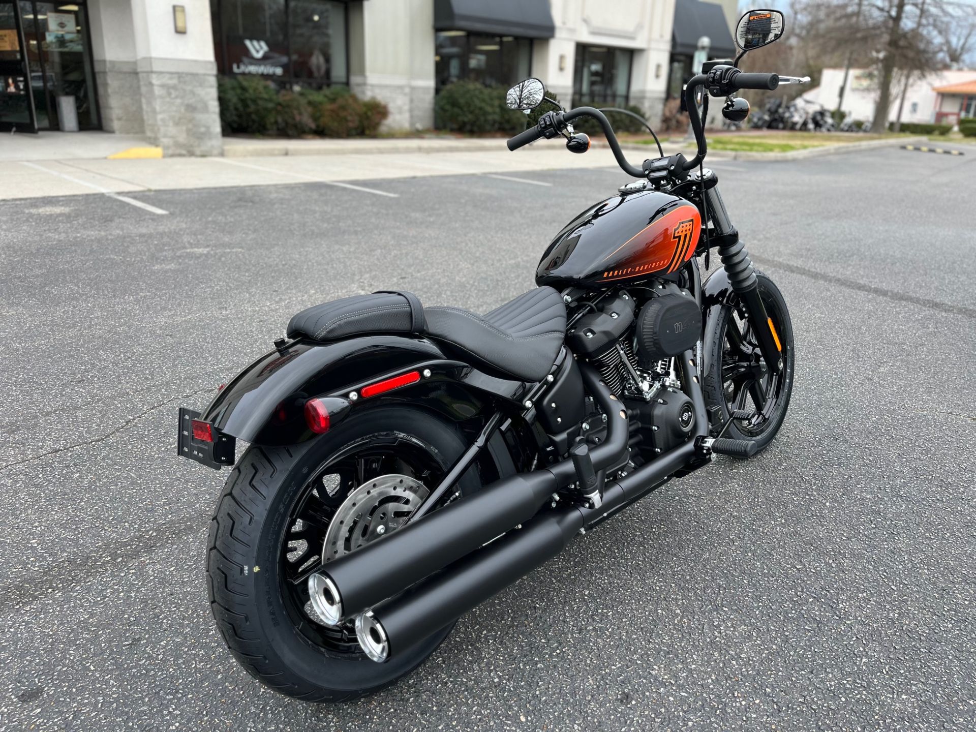 2023 Harley-Davidson Street Bob® 114 in Virginia Beach, Virginia - Photo 4