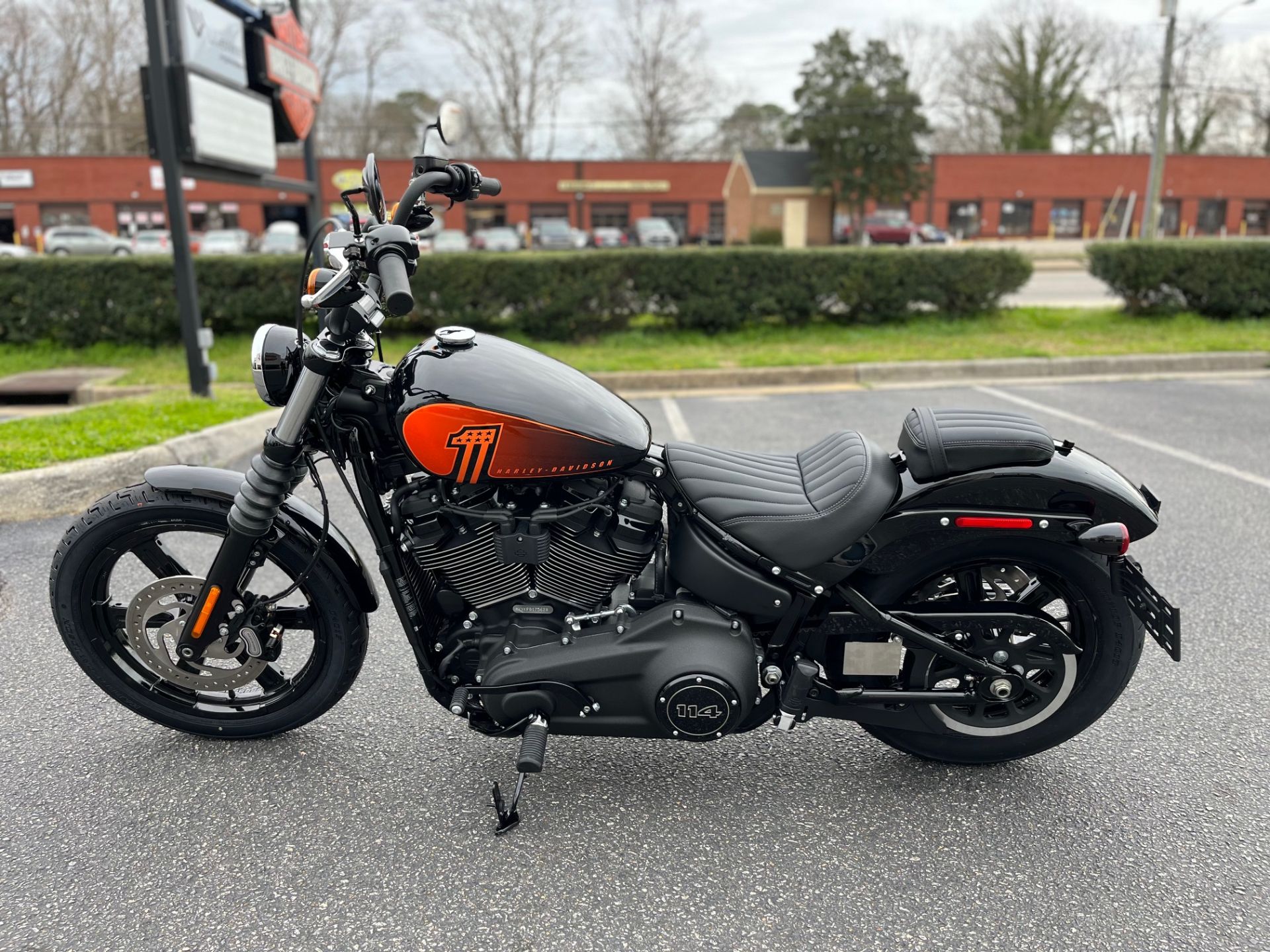 2023 Harley-Davidson Street Bob® 114 in Virginia Beach, Virginia - Photo 7