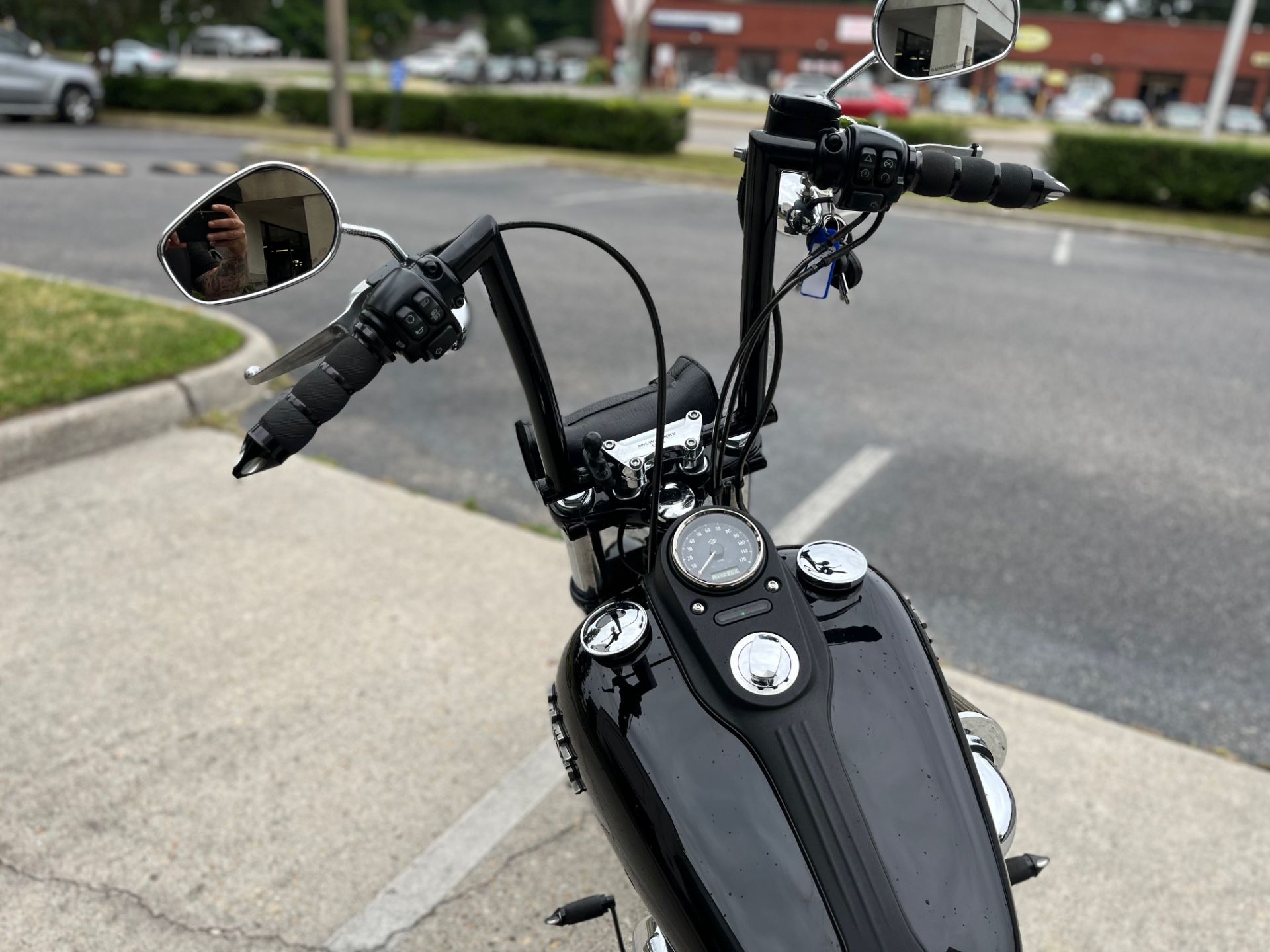 2017 Harley-Davidson Street Bob® in Virginia Beach, Virginia - Photo 9