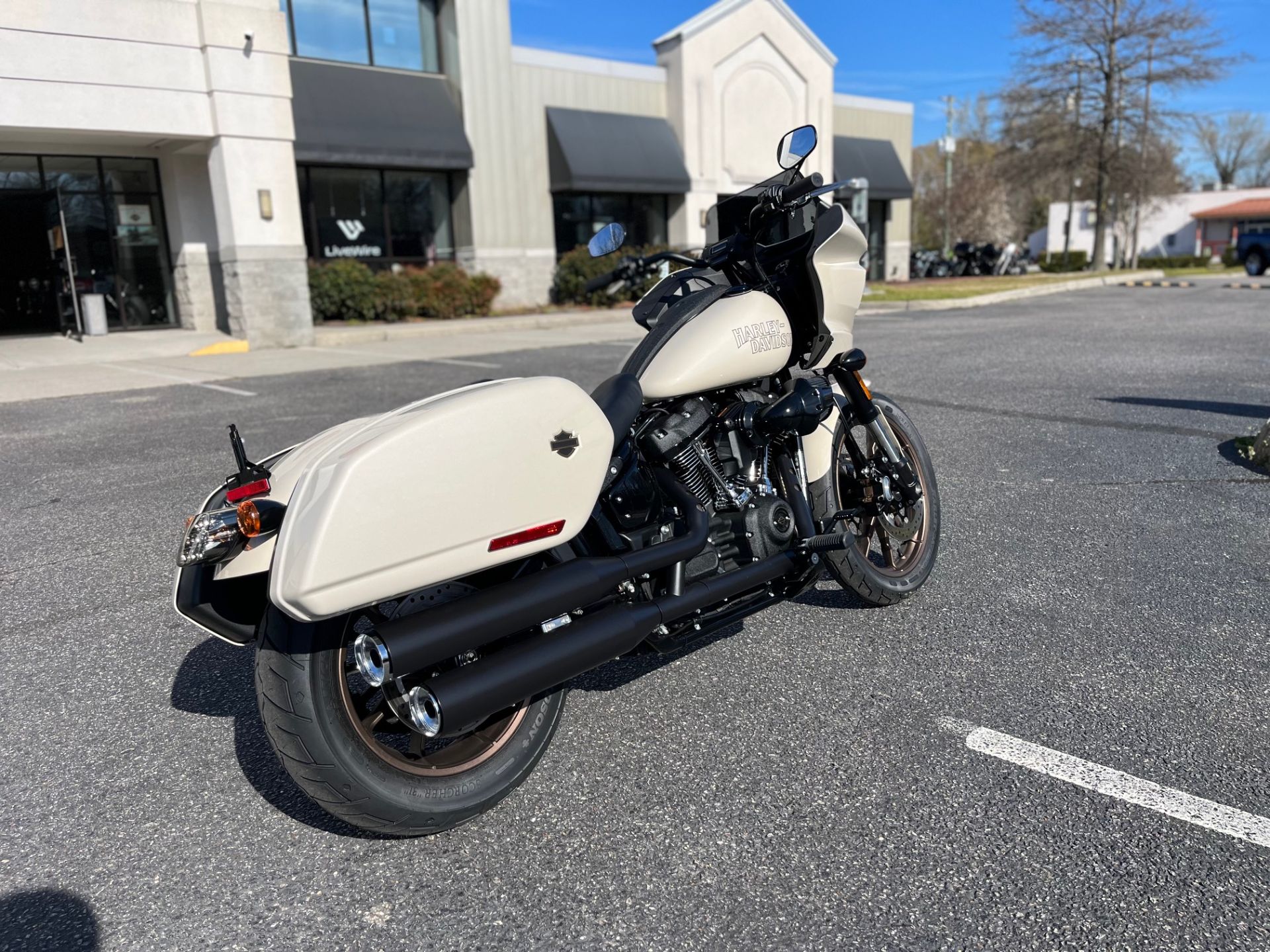 2023 Harley-Davidson Low Rider® ST in Virginia Beach, Virginia - Photo 5