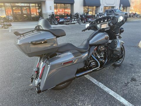 2018 Harley-Davidson CVO™ Street Glide® in Virginia Beach, Virginia - Photo 6