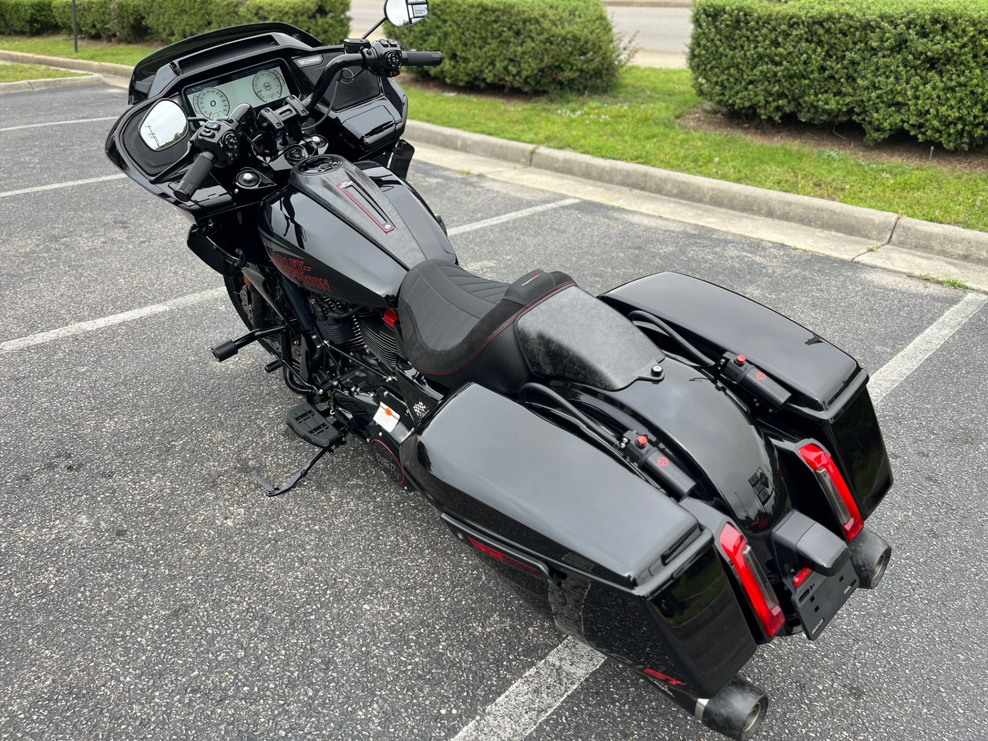 2024 Harley-Davidson CVO™ Road Glide® ST in Virginia Beach, Virginia - Photo 7