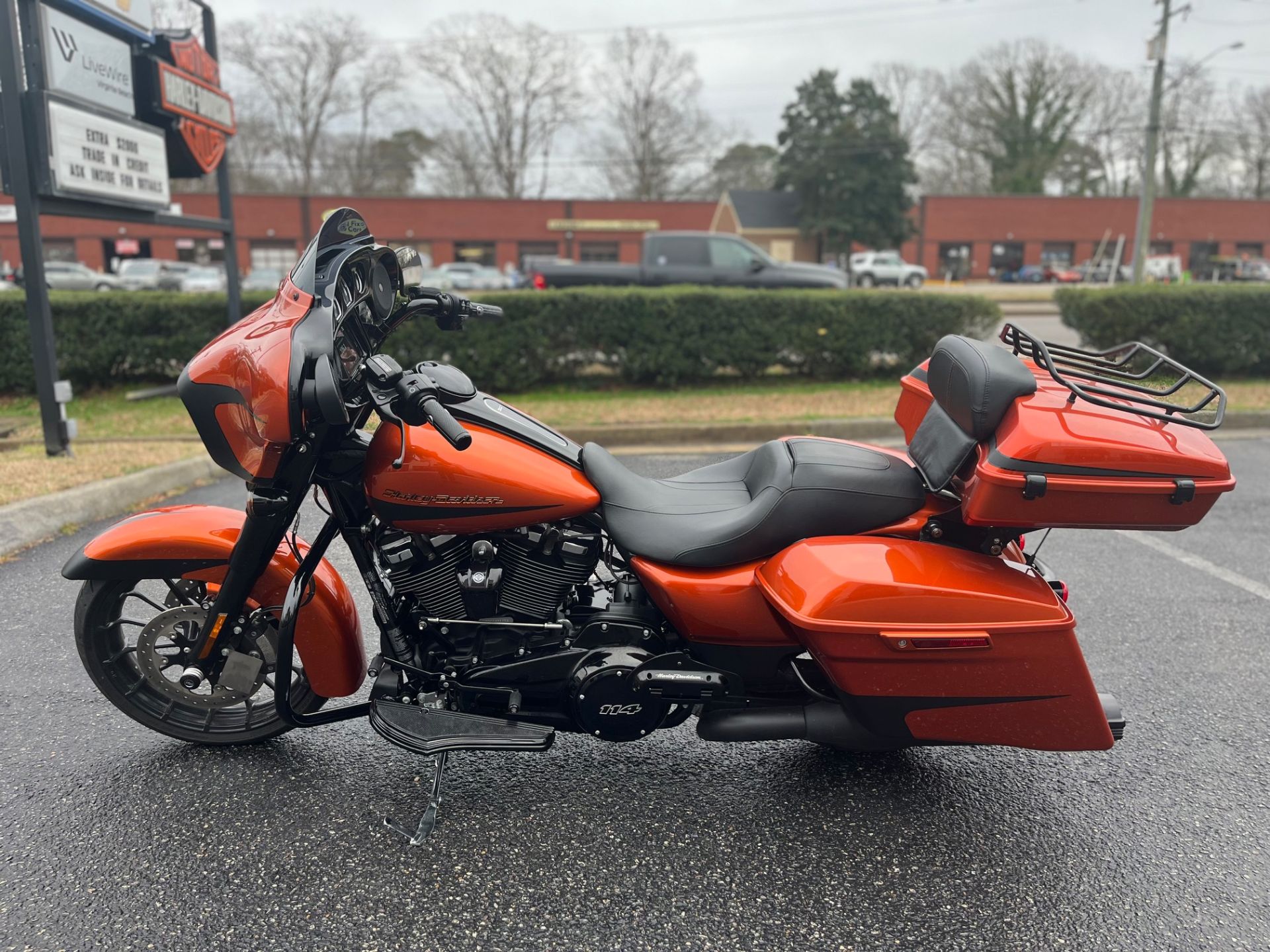 2019 Harley-Davidson Street Glide® Special in Virginia Beach, Virginia - Photo 9