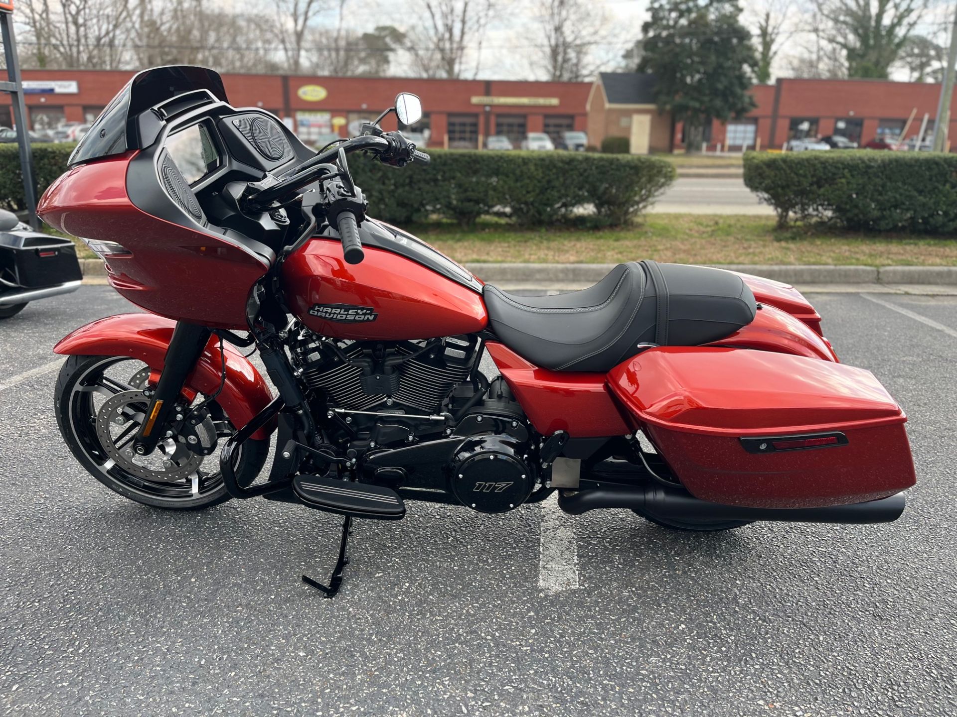 2024 Harley-Davidson Road Glide® in Virginia Beach, Virginia - Photo 10