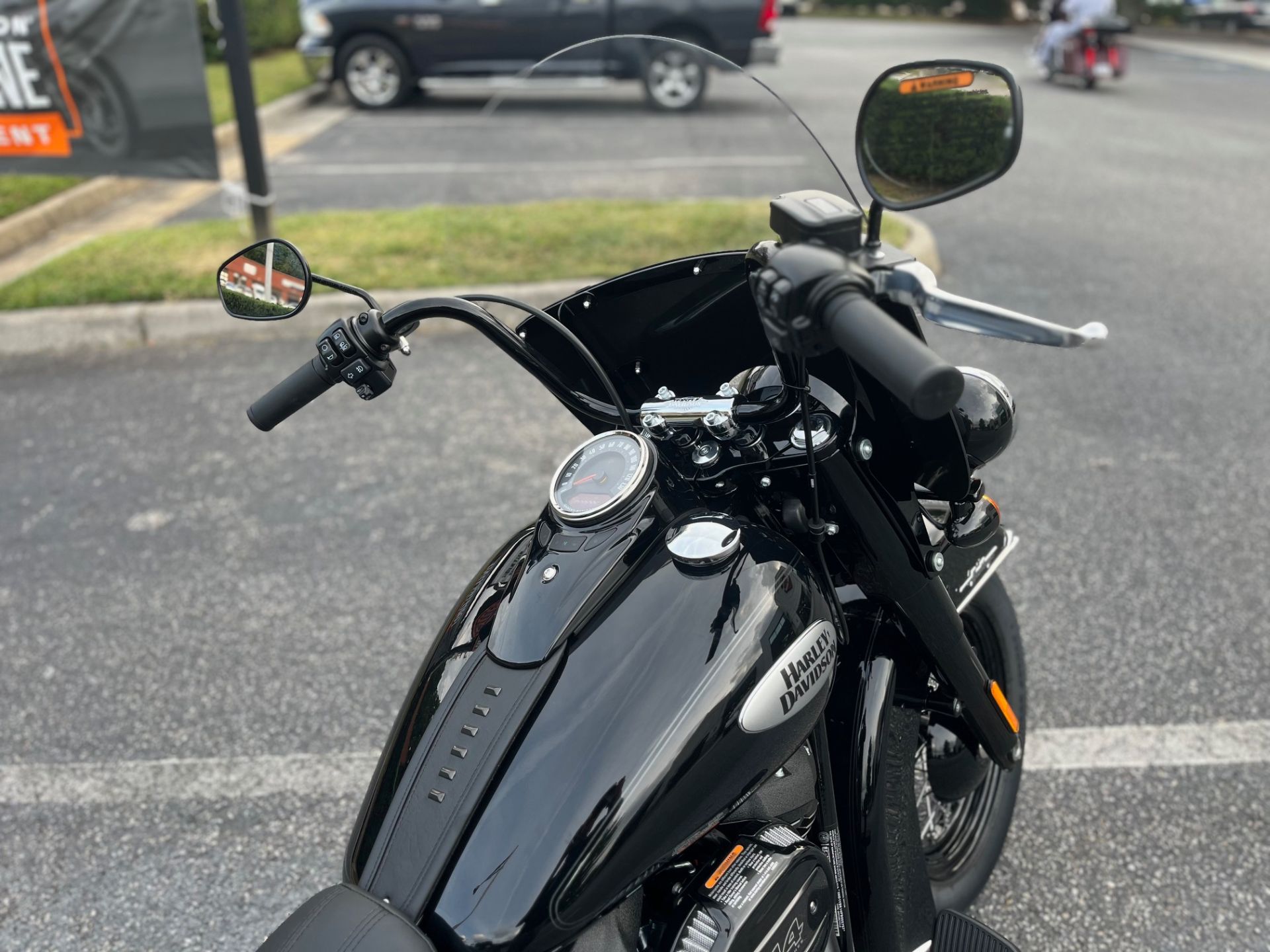 2023 Harley-Davidson Heritage Classic 114 in Virginia Beach, Virginia - Photo 8