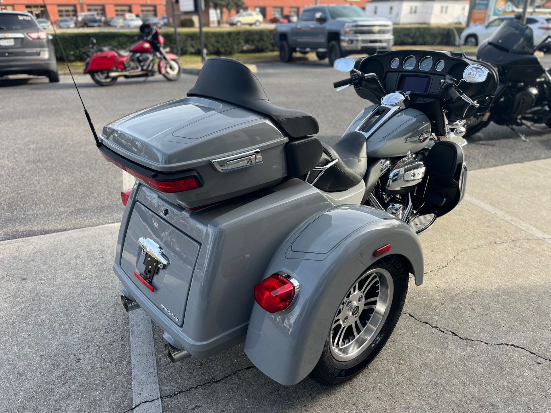 2024 Harley-Davidson Tri Glide® Ultra in Virginia Beach, Virginia - Photo 6