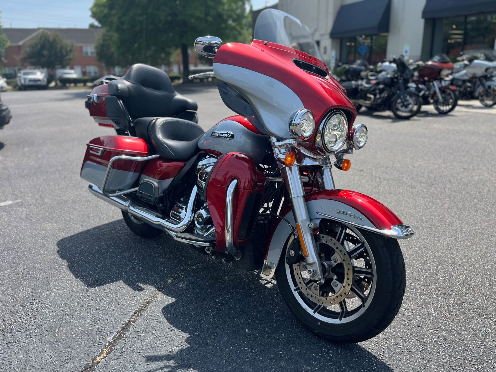 2019 Harley-Davidson Electra Glide® Ultra Classic® in Virginia Beach, Virginia - Photo 2
