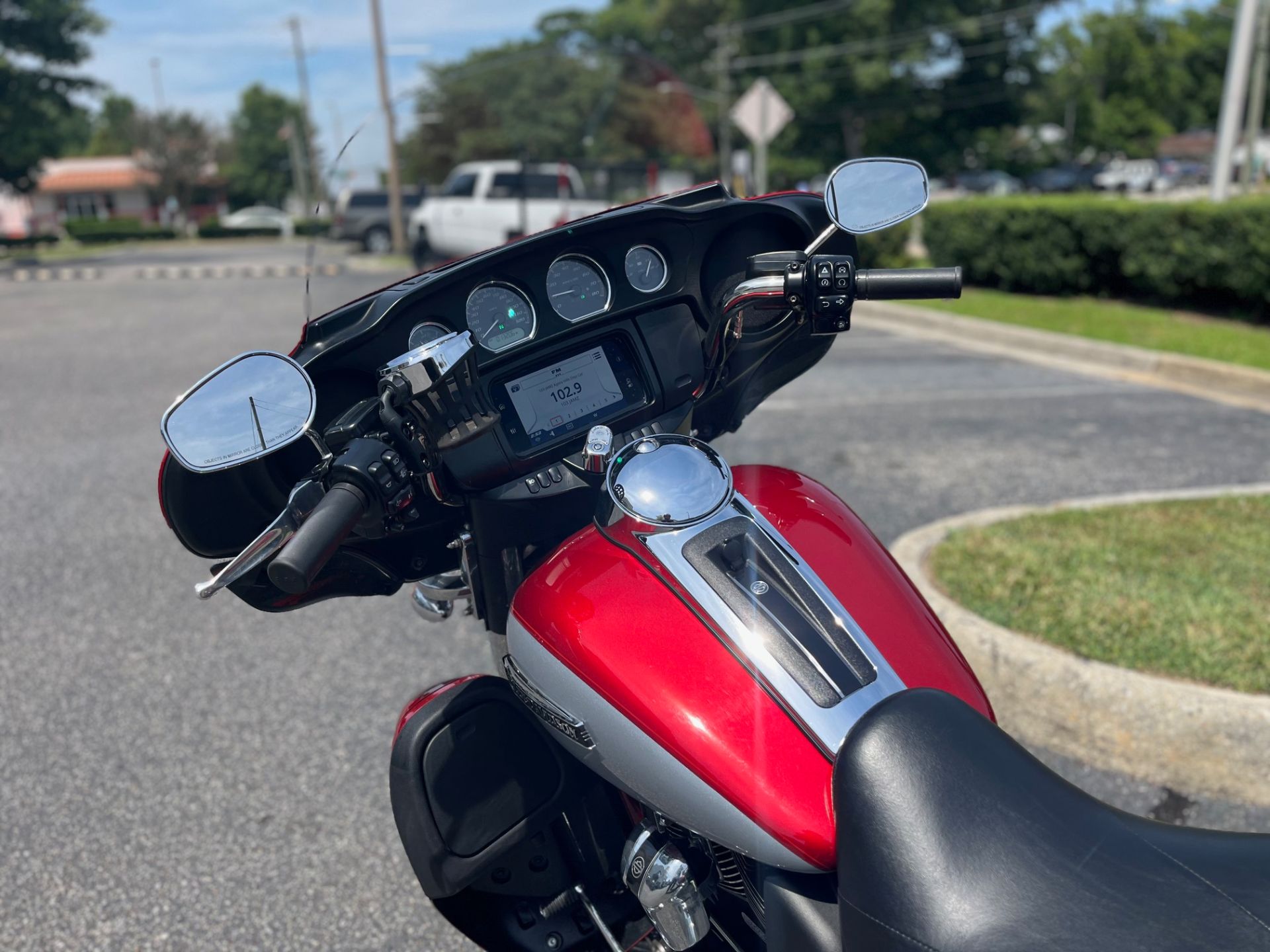 2019 Harley-Davidson Electra Glide® Ultra Classic® in Virginia Beach, Virginia - Photo 10