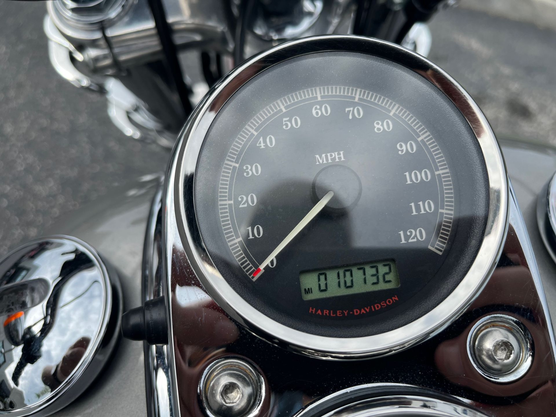 2007 Harley-Davidson FXDL Dyna® Low Rider® in Virginia Beach, Virginia - Photo 10