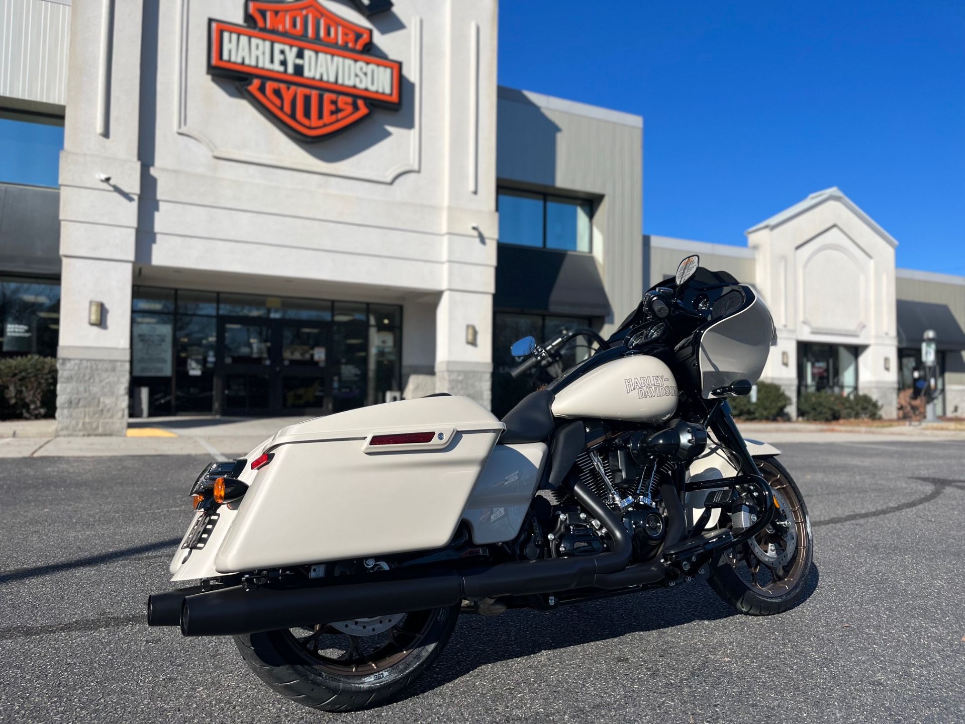 2023 Harley-Davidson Road Glide® ST in Virginia Beach, Virginia - Photo 4