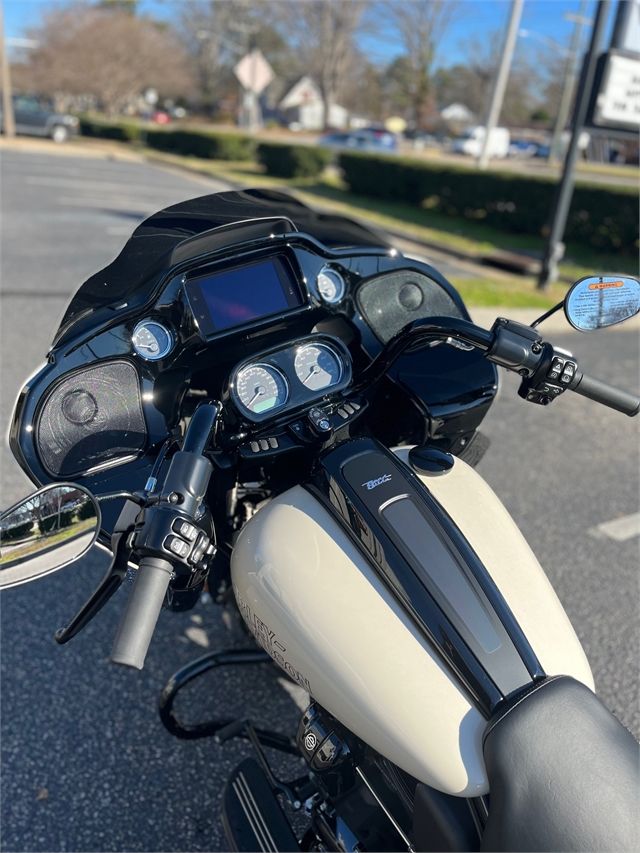 2023 Harley-Davidson Road Glide® ST in Virginia Beach, Virginia - Photo 7
