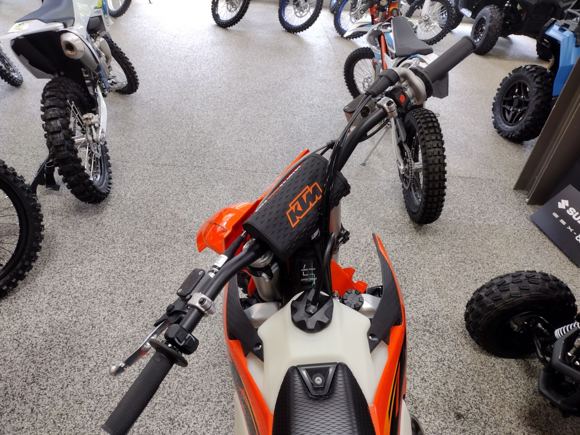 2025 KTM 125 XC in Murrysville, Pennsylvania - Photo 3