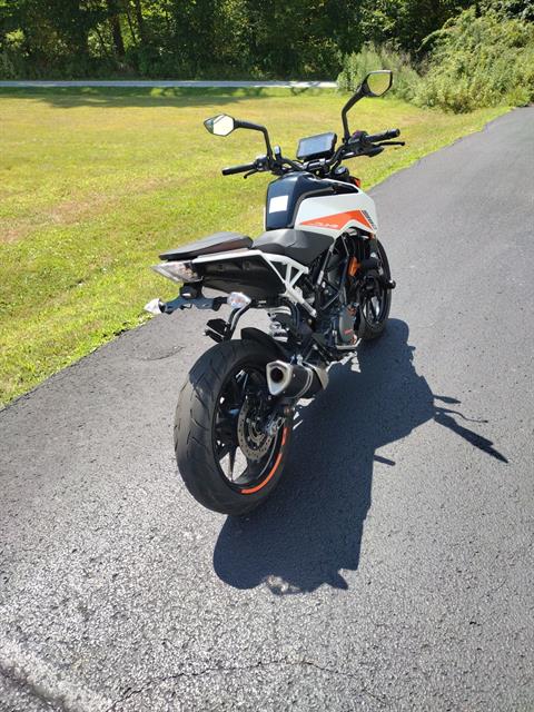 2022 KTM 390 Duke in Murrysville, Pennsylvania - Photo 4