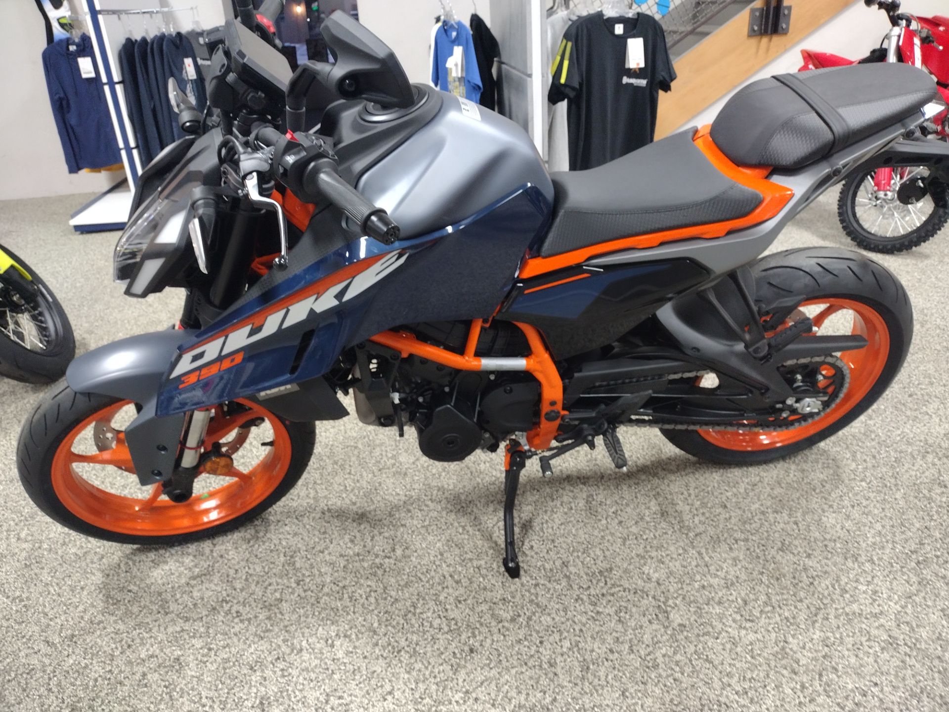 2024 KTM 390 Duke in Murrysville, Pennsylvania - Photo 5