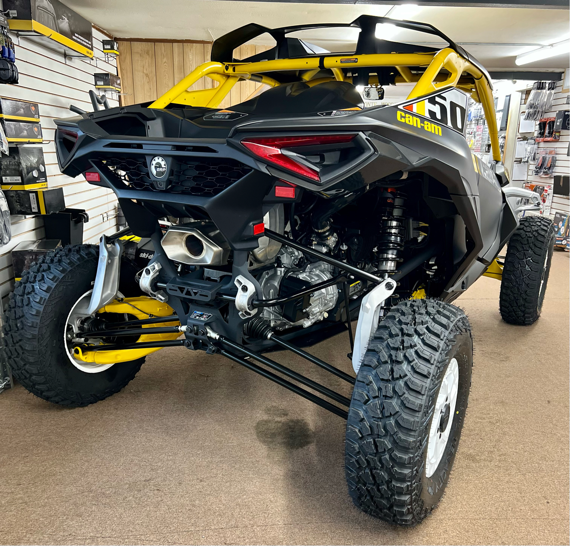 2024 Can-Am Maverick R X RS with Smart-Shox in Mars, Pennsylvania - Photo 3