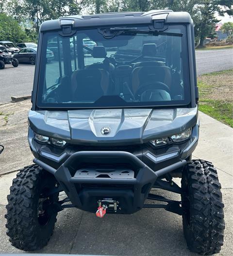 2024 Can-Am Defender MAX Limited in Mars, Pennsylvania - Photo 1
