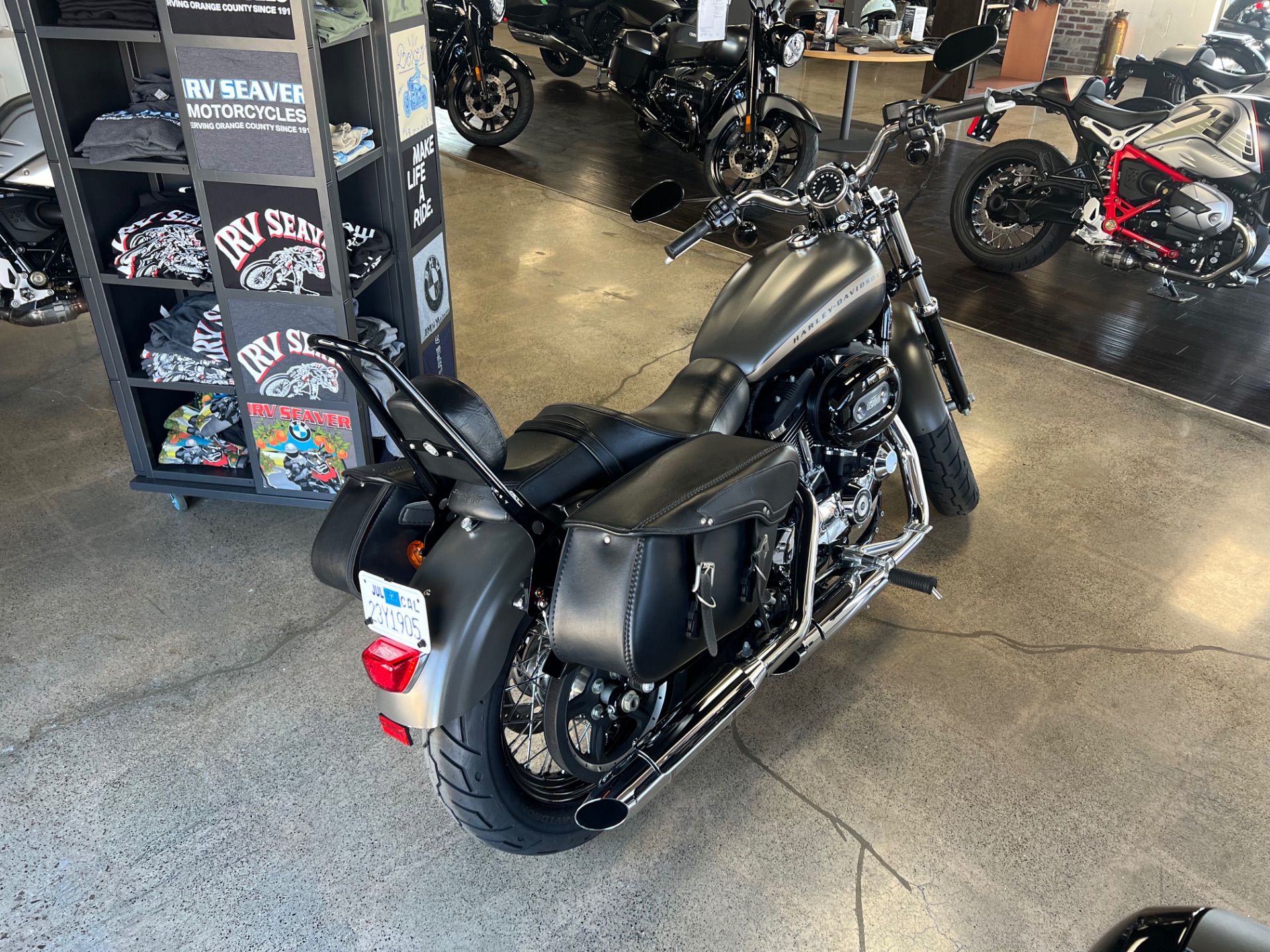 2018 Harley-Davidson 1200 Custom in Orange, California - Photo 5