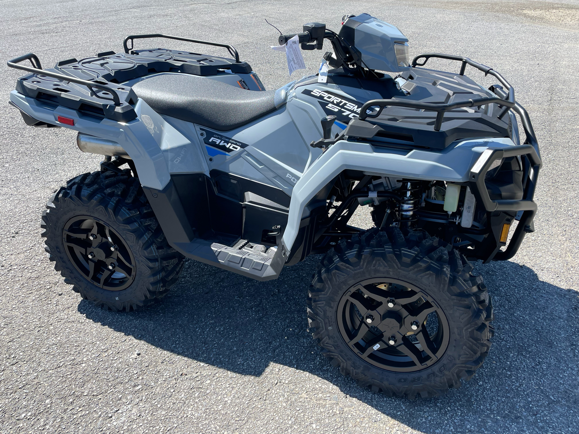 2024 Polaris Sportsman 570 Premium in Troutville, Virginia - Photo 3