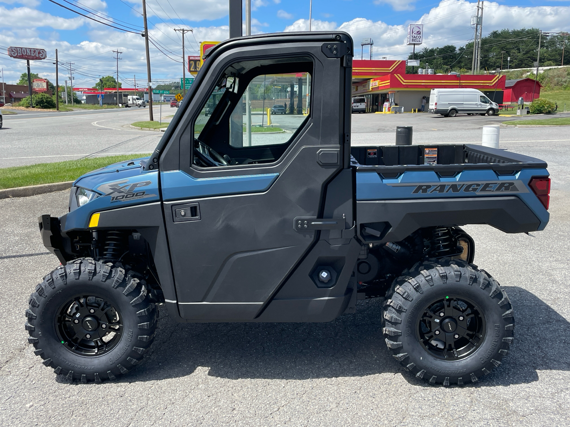 2025 Polaris Ranger XP 1000 NorthStar Edition Premium With Fixed Windshield in Troutville, Virginia - Photo 2