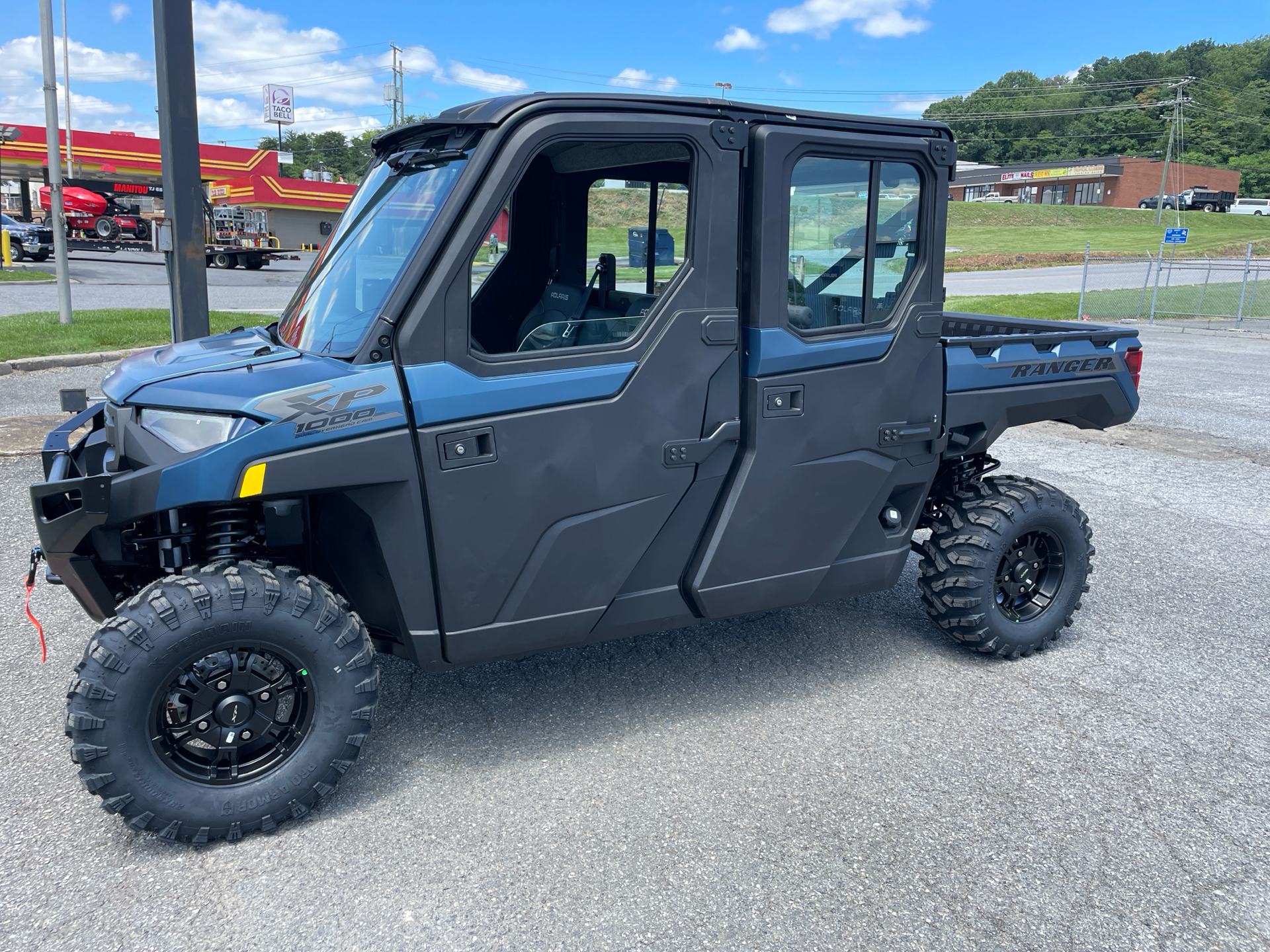 2025 Polaris Ranger Crew XP 1000 NorthStar Edition Premium with Fixed Windshield in Troutville, Virginia - Photo 3