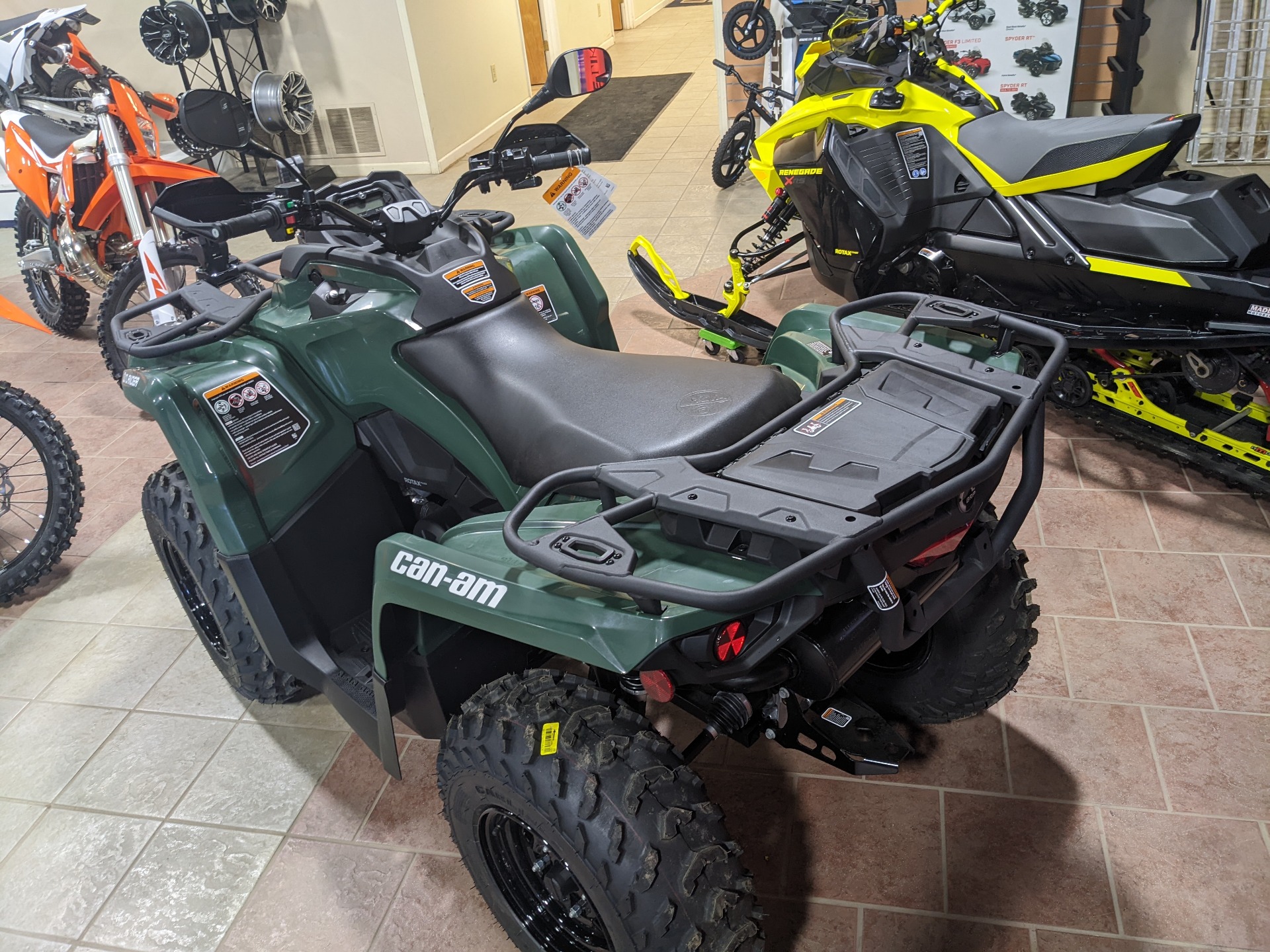 2022 Can-Am Outlander 450 in Spencerport, New York - Photo 4