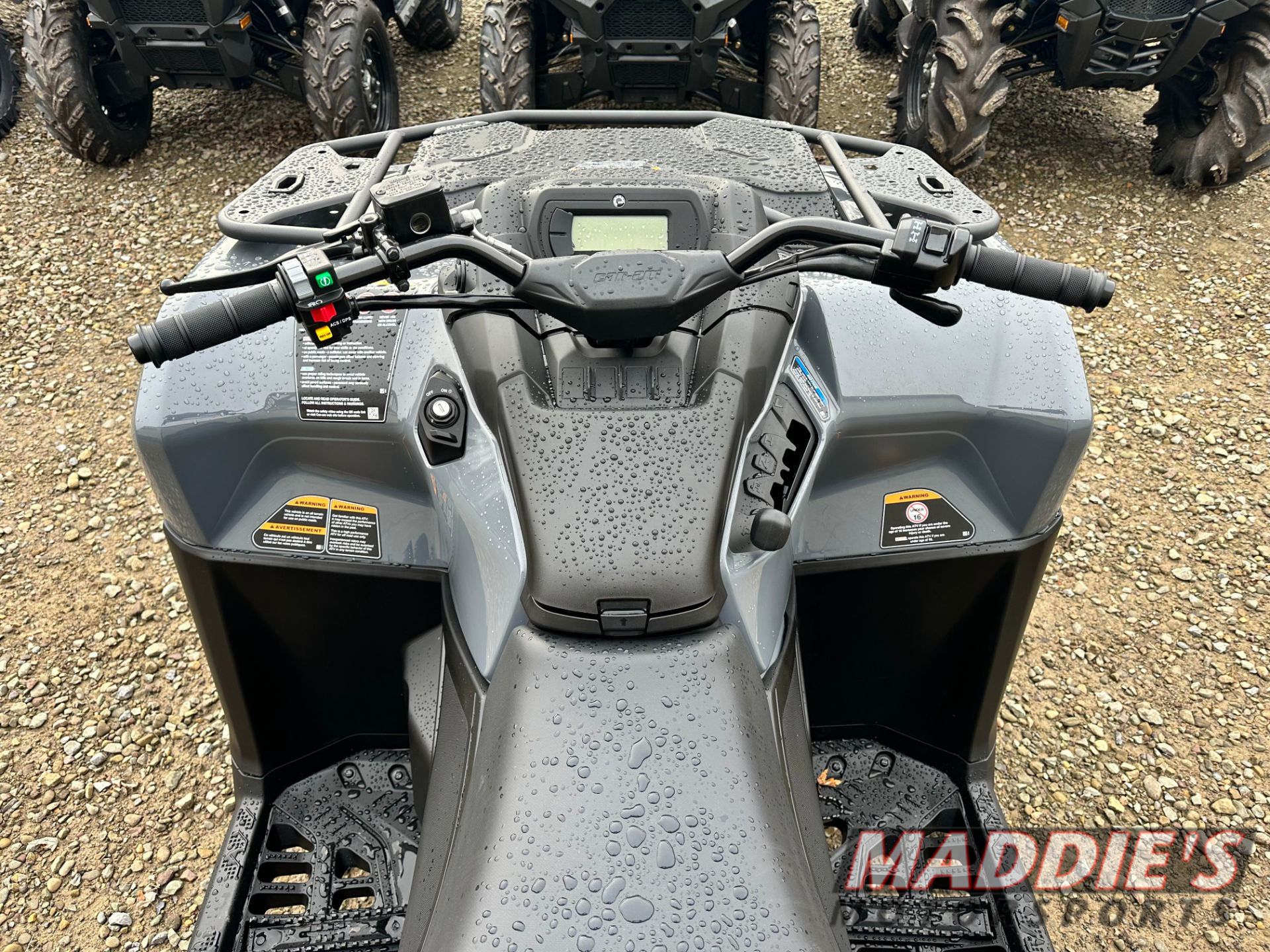 2024 Can-Am Outlander 700 in Spencerport, New York - Photo 10