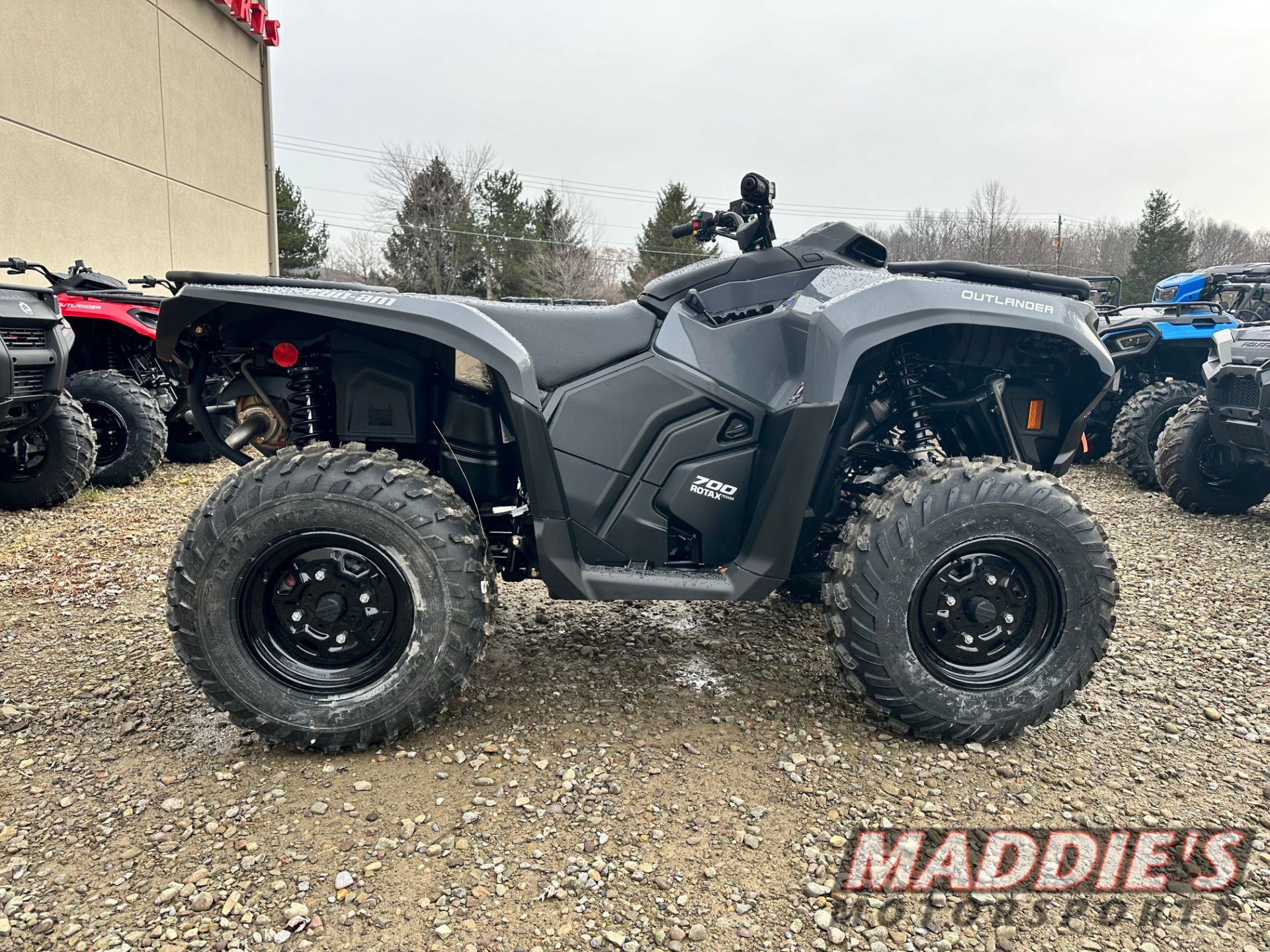 2024 Can-Am Outlander 700 in Spencerport, New York - Photo 7