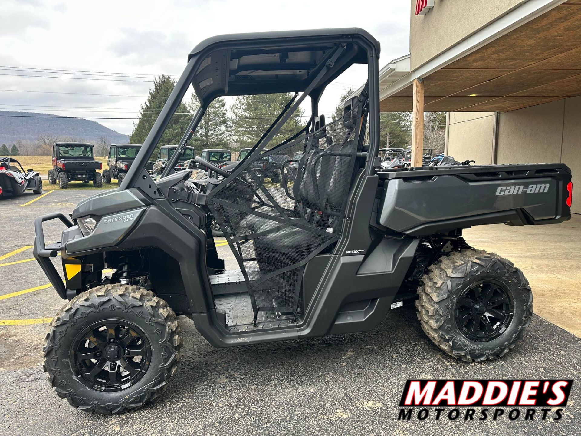 2024 Can-Am Defender XT HD7 in Spencerport, New York - Photo 2