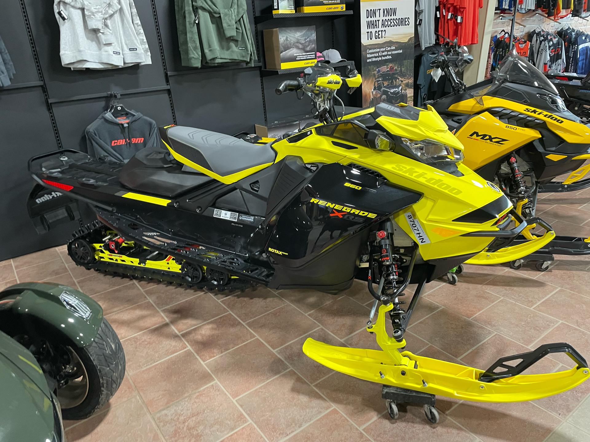 2022 Ski-Doo Renegade X-RS 850 E-TEC ES Ice Ripper XT 1.5 in Spencerport, New York - Photo 13