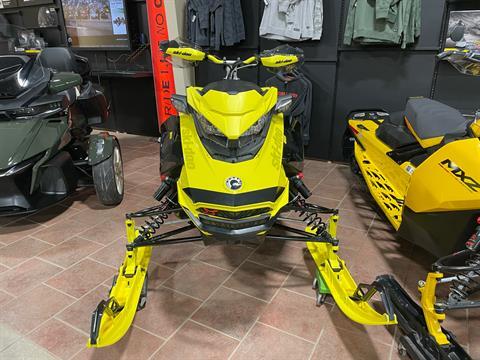 2022 Ski-Doo Renegade X-RS 850 E-TEC ES Ice Ripper XT 1.5 in Spencerport, New York - Photo 14