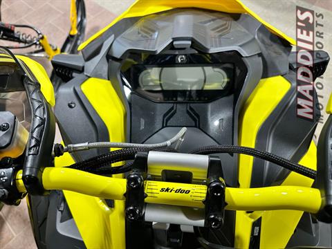 2022 Ski-Doo Renegade X-RS 850 E-TEC ES Ice Ripper XT 1.5 in Spencerport, New York - Photo 12