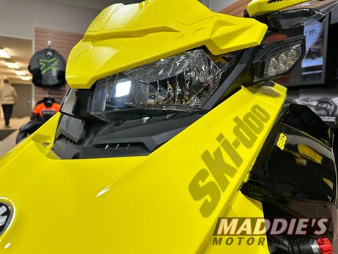 2022 Ski-Doo Renegade X-RS 850 E-TEC ES Ice Ripper XT 1.5 in Spencerport, New York - Photo 3