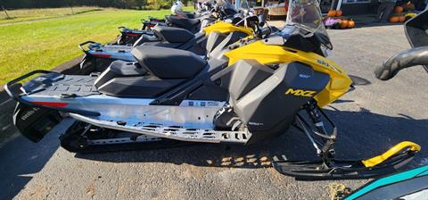 2024 Ski-Doo MXZ Sport 129 600 EFI ES RipSaw 1.25 in Phoenix, New York - Photo 4