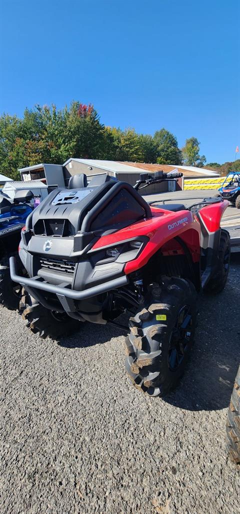 2023 Can-Am Outlander X MR 700 in Phoenix, New York - Photo 4