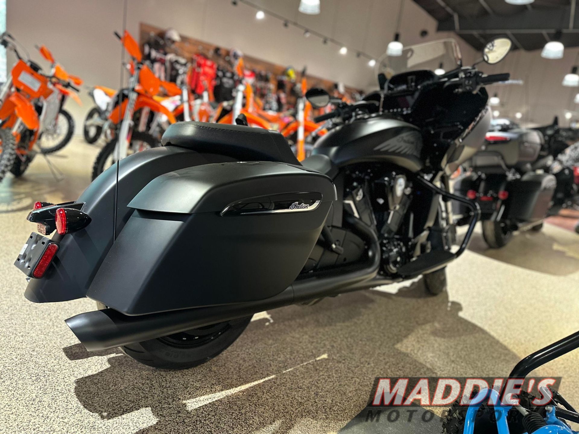 2024 Indian Motorcycle Challenger® Dark Horse® with PowerBand Audio Package in Hamburg, New York - Photo 5