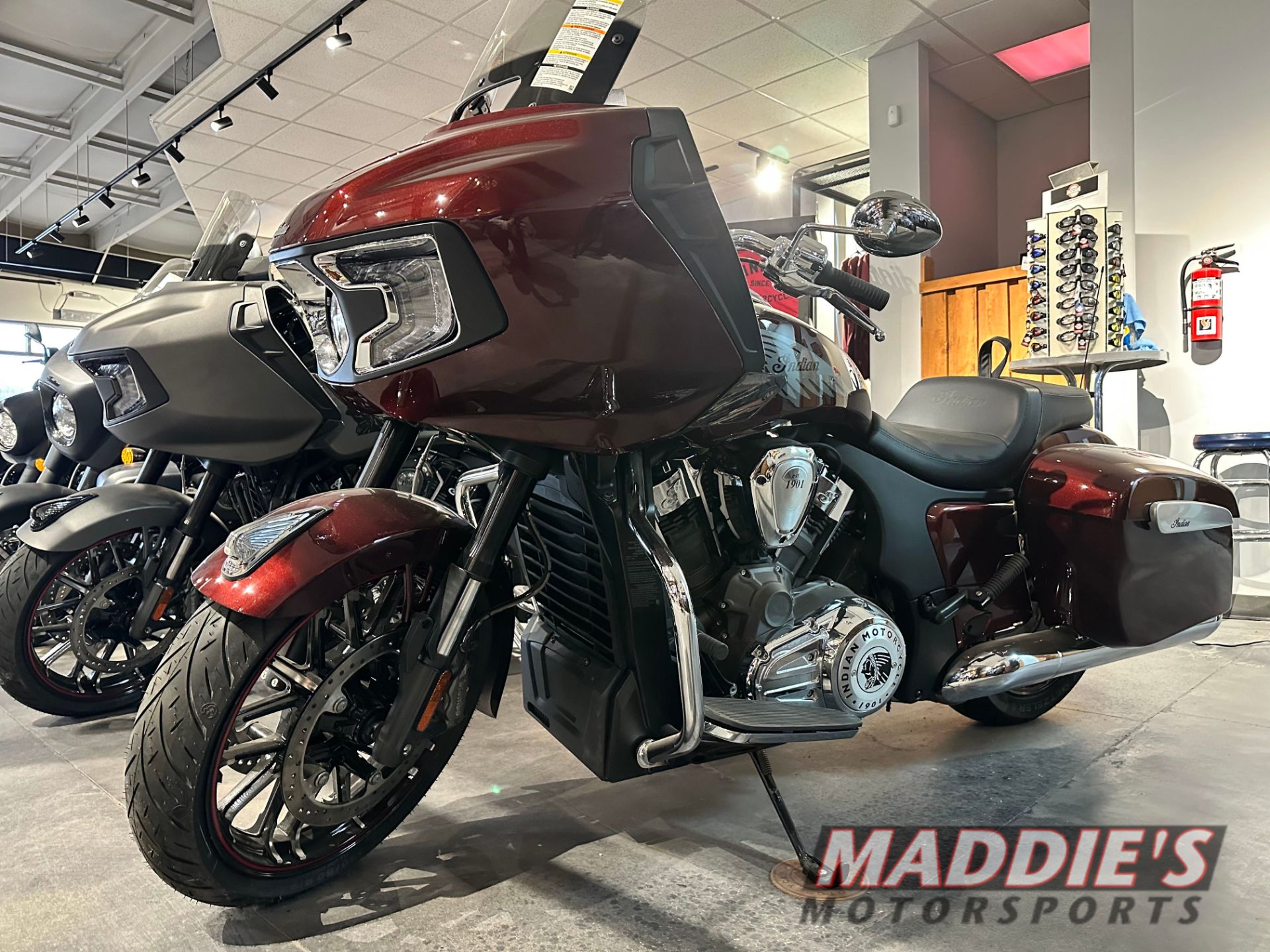 2023 Indian Motorcycle Challenger® Limited in Hamburg, New York - Photo 1