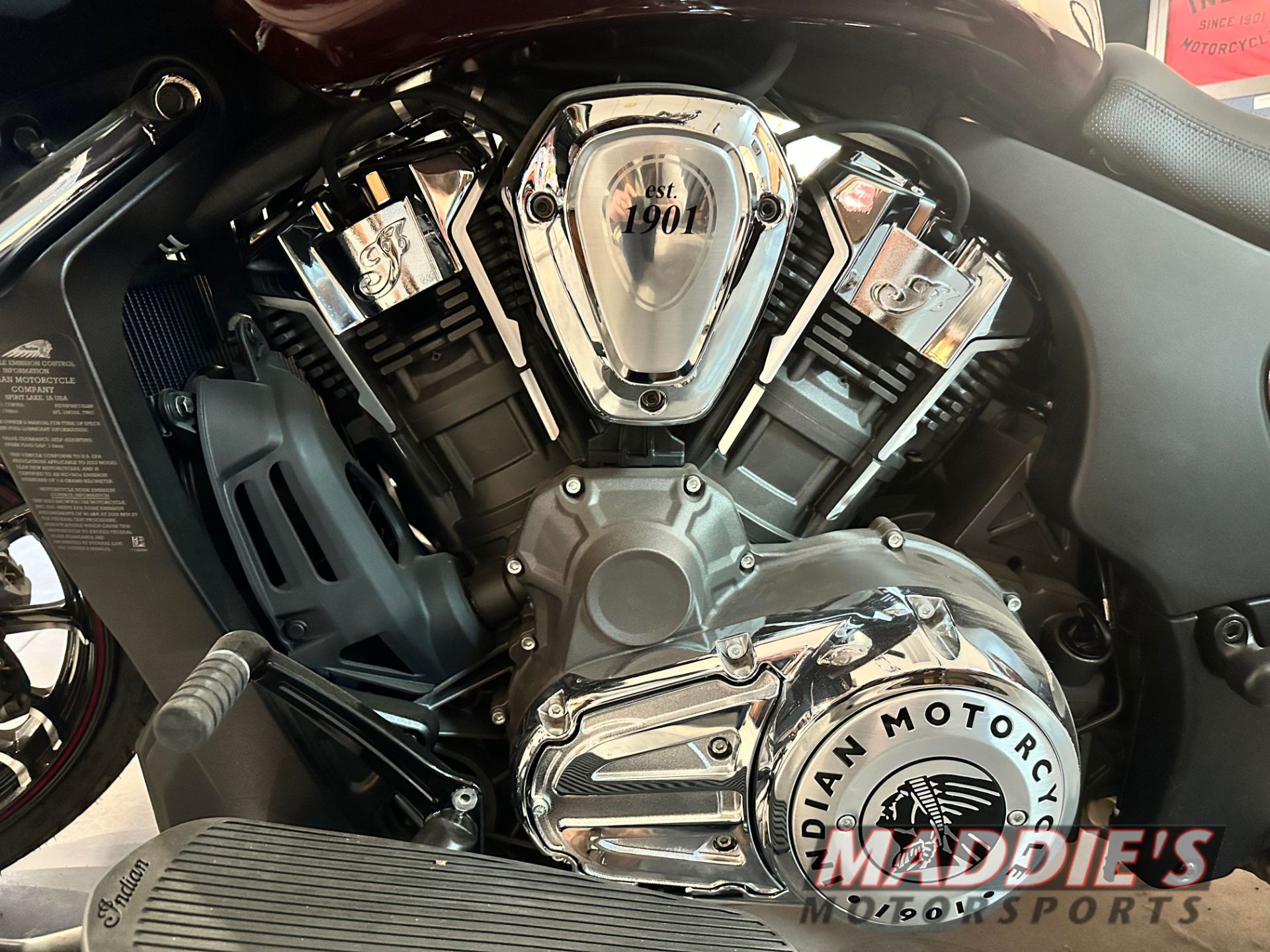 2023 Indian Motorcycle Challenger® Limited in Hamburg, New York - Photo 2