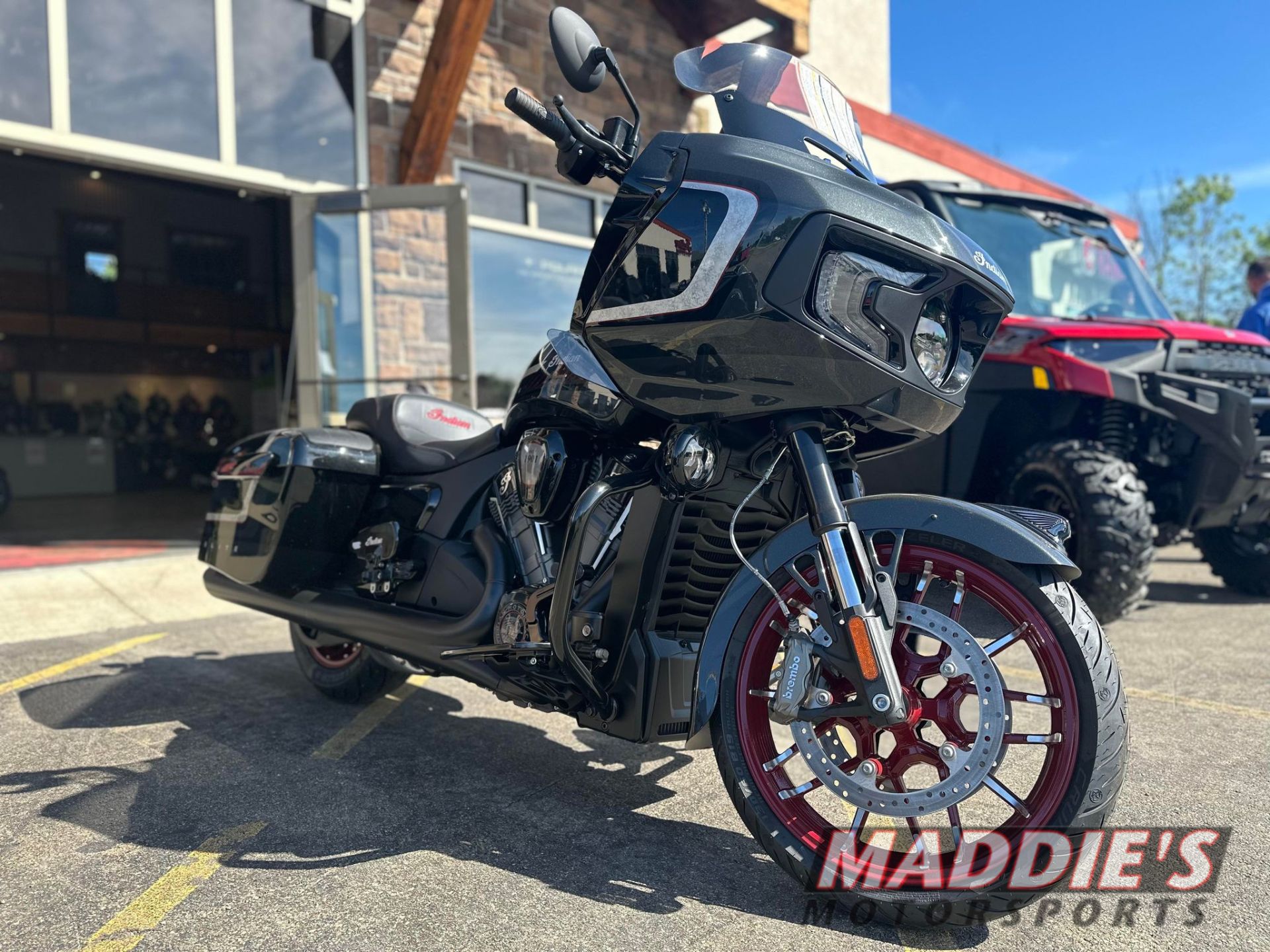 2024 Indian Motorcycle Challenger® Elite in Hamburg, New York - Photo 7