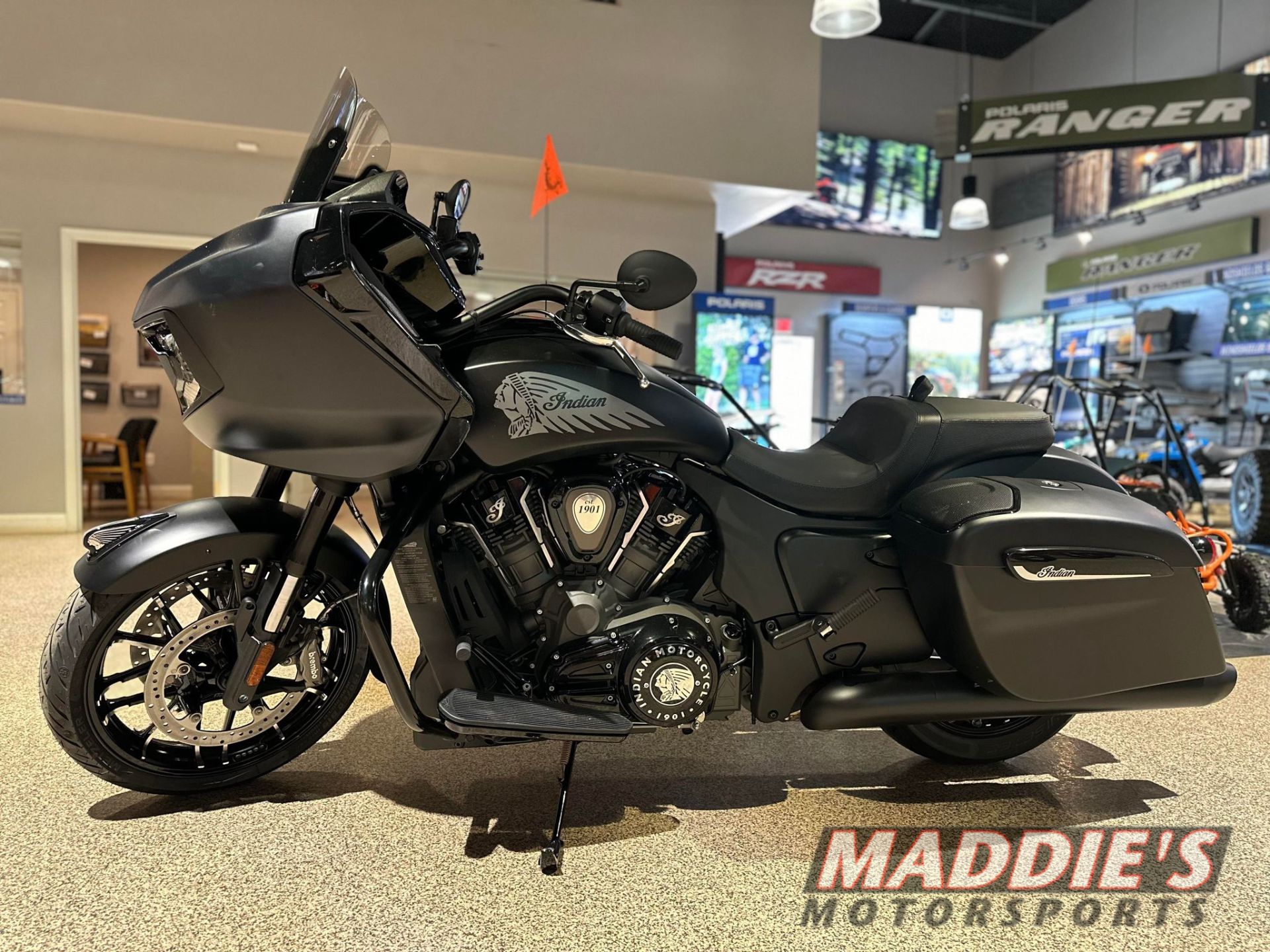 2024 Indian Motorcycle Challenger® Dark Horse® with PowerBand Audio Package in Dansville, New York - Photo 3