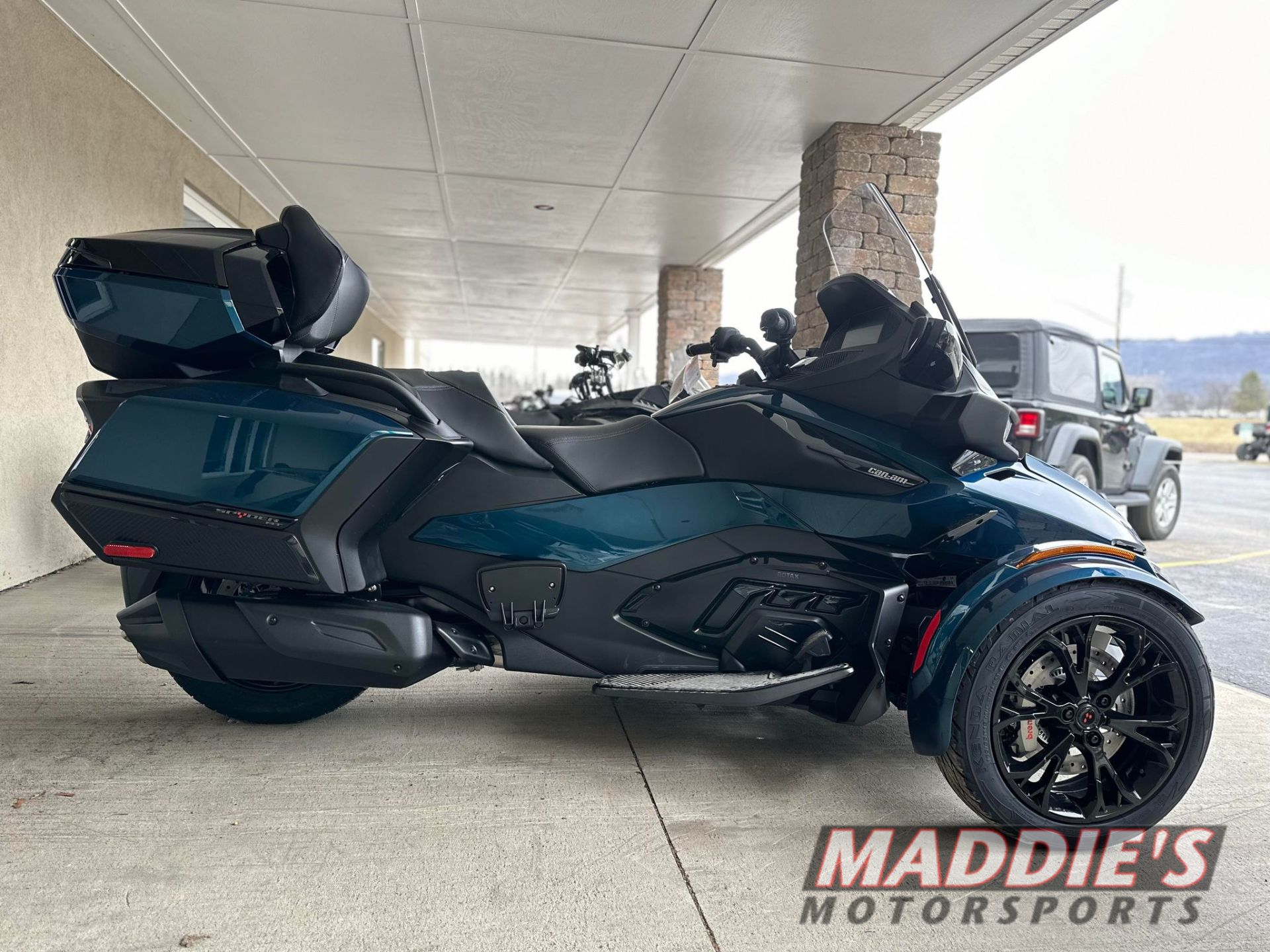 2024 Can-Am Spyder RT Limited in Dansville, New York - Photo 5