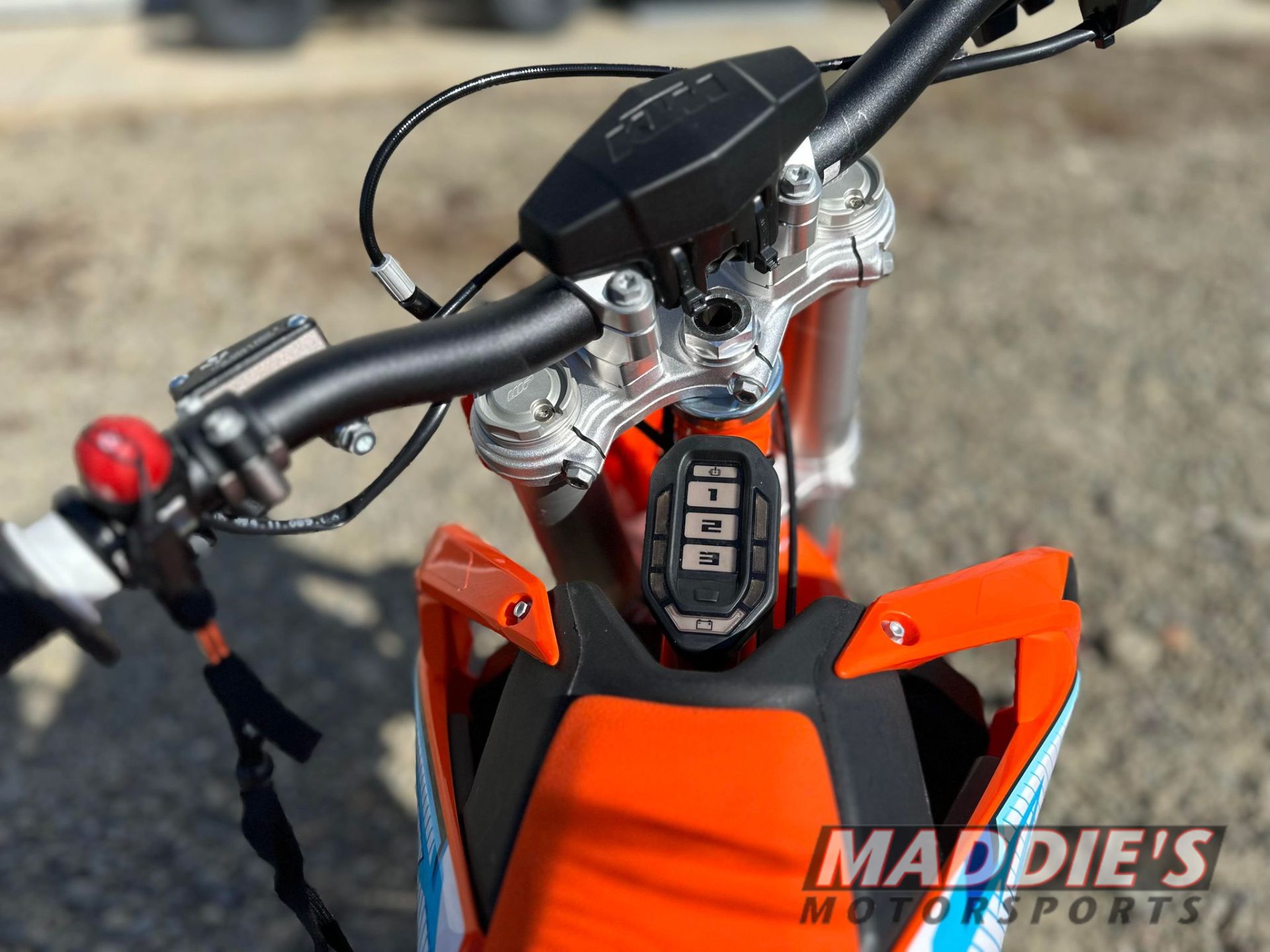 2024 KTM SX-E 3 in Dansville, New York - Photo 9