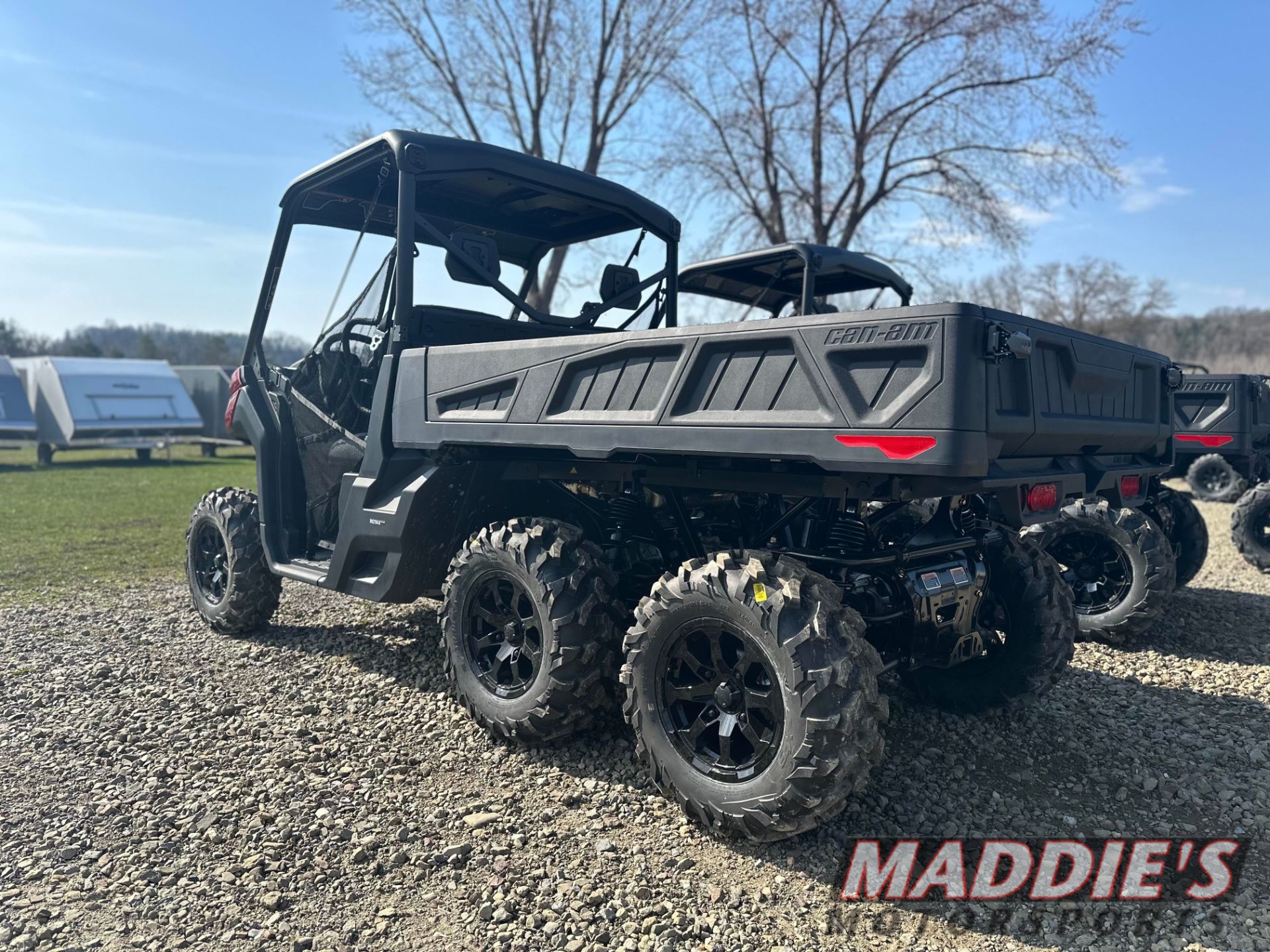 2024 Can-Am Defender 6x6 XT HD10 in Dansville, New York - Photo 4