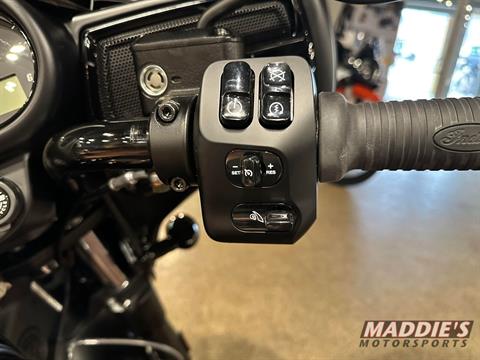 2024 Indian Motorcycle Chieftain® Dark Horse® with PowerBand Audio Package in Dansville, New York - Photo 7