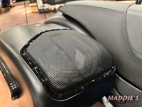 2024 Indian Motorcycle Chieftain® Dark Horse® with PowerBand Audio Package in Dansville, New York - Photo 8