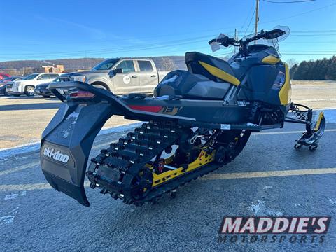 2024 Ski-Doo MXZ Adrenaline 137 600R E-TEC ES Ripsaw 1.25 in Dansville, New York - Photo 6