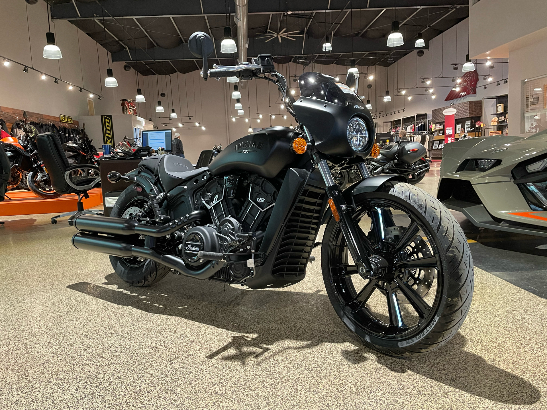 2022 Indian Scout® Rogue ABS in Dansville, New York - Photo 2